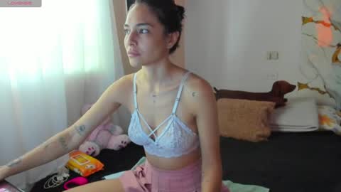 Snapshot of juliette_sweet05 chatting on 06.14.26 juliette online show from 06.14.26