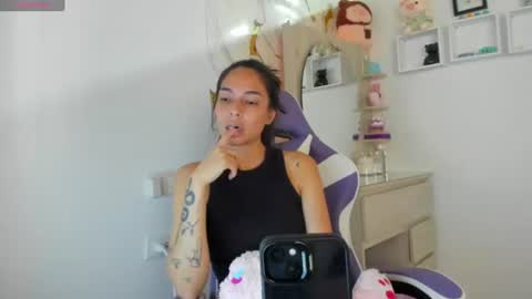 Snapshot of juliette_sweet05 chatting on 07.28.26 juliette online show from 07.28.26