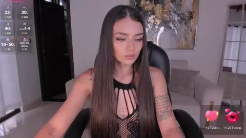 Snapshot of juliettemoreaux chatting on 06.13.26 Juliette Moreau online show from 06.13.26