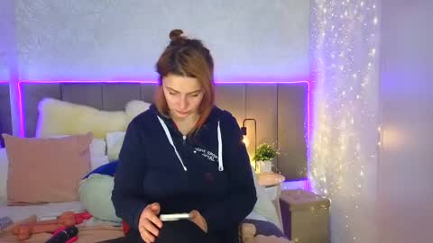 JulietteVolpe Wyorika online show from 01.15.25