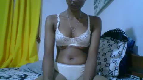juliexexy online show from 02.25.25