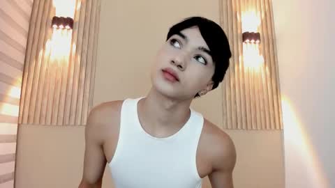 Snapshot of julii_rico chatting on 10.21.25 JULI online show from 10.21.25
