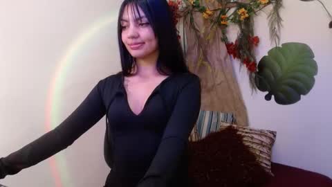 Snapshot of juliieth_miller chatting on 12.05.24 Juliieth Miller online show from 12.05.24
