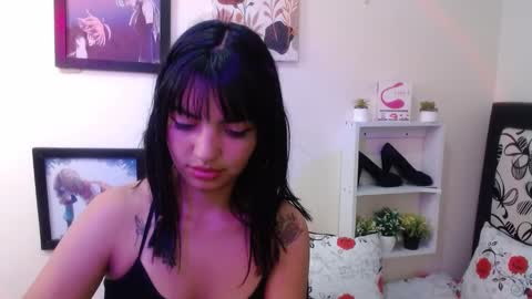 Snapshot of juliieth_miller chatting on 03.11.25 Juliieth Miller online show from 03.11.25