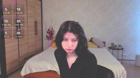 Snapshot of julissweet chatting on 10.09.25 Asmodeus online show from 10.09.25