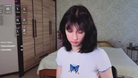 Snapshot of julissweet chatting on 10.18.25 Asmodeus online show from 10.18.25