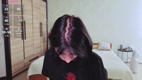 Snapshot of julissweet chatting on 10.19.25 Asmodeus online show from 10.19.25