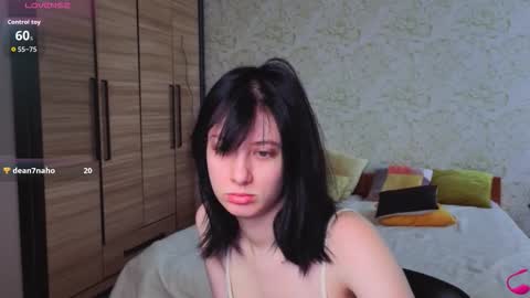 Snapshot of julissweet chatting on 11.07.25 Asmodeus online show from 11.07.25