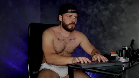 JULiUS   online show from 11.05.25