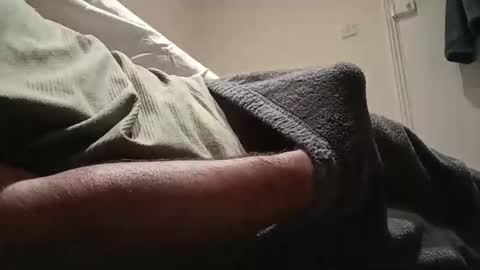 Snapshot of juliusrad chatting on 10.17.25 juliusrad online show from 10.17.25