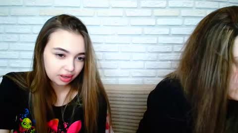 Snapshot of jullymood chatting on 02.13.26 DoubleCherry online show from 02.13.26