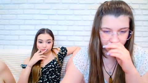 Snapshot of jullymood chatting on 02.21.26 DoubleCherry online show from 02.21.26