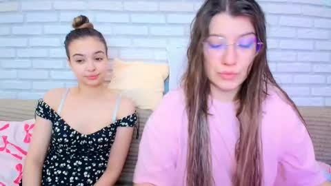 Snapshot of jullymood chatting on 02.27.26 DoubleCherry online show from 02.27.26