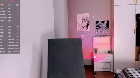 Snapshot of july_slowdive chatting on 01.27.25 Julie online show from 01.27.25