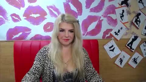 Snapshot of julya_barbi chatting on 09.30.25 Julya Barbi online show from 09.30.25
