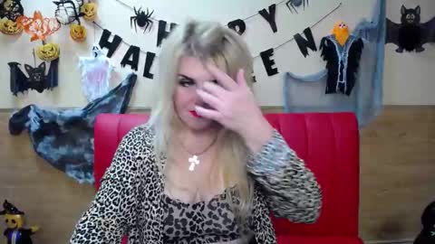 Snapshot of julya_barbi chatting on 10.26.25 Julya Barbi online show from 10.26.25