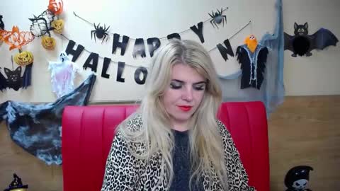 Snapshot of julya_barbi chatting on 10.29.25 Julya Barbi online show from 10.29.25