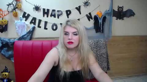 Snapshot of julya_barbi chatting on 11.12.25 Julya Barbi online show from 11.12.25