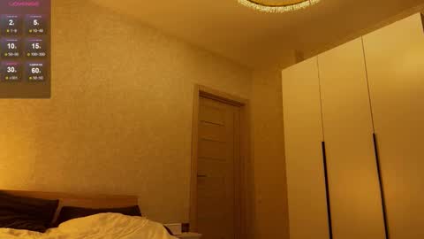 Hloya online show from 01.14.26