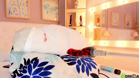 Snapshot of julyanna_ chatting on 10.16.25 Juliana online show from 10.16.25