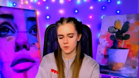 junewoods online show from 02.12.26