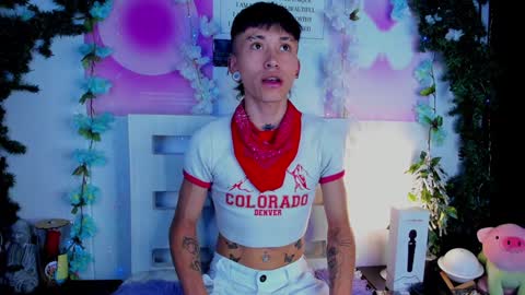 Snapshot of juniior0_0 chatting on 01.24.25 Junior online show from 01.24.25