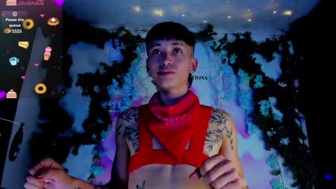 Snapshot of juniior0_0 chatting on 01.25.25 Junior online show from 01.25.25