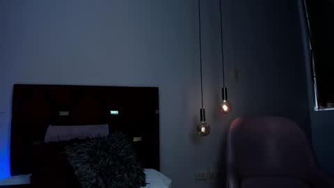 Jupiter Fox online show from 12.21.24