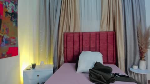 Jupiter Fox online show from 03.06.25