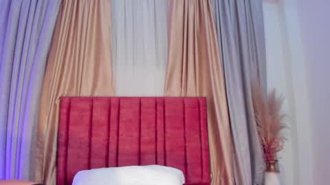 Jupiter Fox online show from 03.11.25