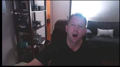 Snapshot of jusbeaz8722 chatting on 12.23.24 JustnSide Unexxst online show from 12.23.24