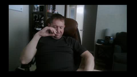 Snapshot of jusbeaz8722 chatting on 01.04.25 JustnSide Unexxst online show from 01.04.25