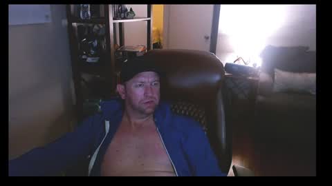 Snapshot of jusbeaz8722 chatting on 01.07.25 JustnSide Unexxst online show from 01.07.25