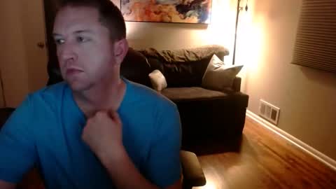 Snapshot of jusbeaz8722 chatting on 12.15.25 JustnSide Unexxst online show from 12.15.25