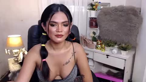 Snapshot of just_aleah chatting on 12.10.24 MY IG aleahgomez17 online show from 12.10.24