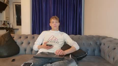 Snapshot of just_alexx12 chatting on 12.21.24 just_alexx12 online show from 12.21.24