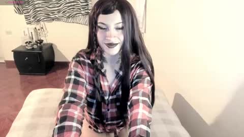 Ann independent model online show from 01.08.25