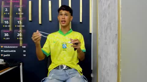 Snapshot of just_d4v7 chatting on 09.28.25 JUST online show from 09.28.25