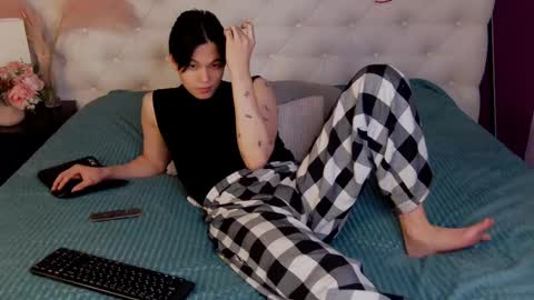 Snapshot of just_gay_ chatting on 02.28.25 just_gay_ online show from 02.28.25