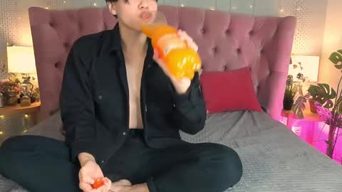 Snapshot of just_gay_ chatting on 03.09.25 just_gay_ online show from 03.09.25