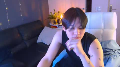 Snapshot of just_gay_ chatting on 03.11.25 just_gay_ online show from 03.11.25