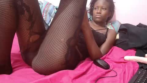 Snapshot of just_isla chatting on 01.12.26 Sexy Isla online show from 01.12.26