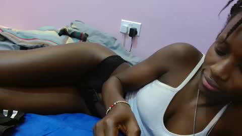 Snapshot of just_isla chatting on 01.14.26 Sexy Isla online show from 01.14.26