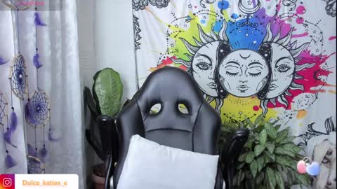 Snapshot of just_katiex chatting on 02.04.25 Sofia online show from 02.04.25