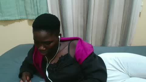 Lyra online show from 09.28.25