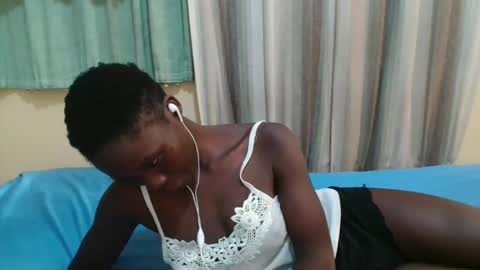 Lyra online show from 10.12.25