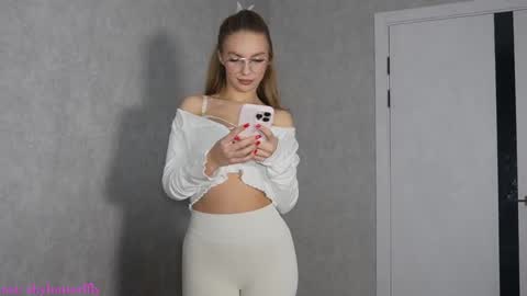 Jenny  Welcome3 online show from 01.09.26