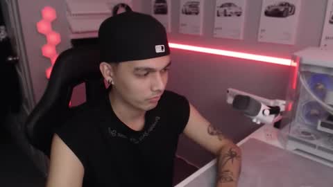 Snapshot of justagamerxxx chatting on 12.14.25 Rhys online show from 12.14.25