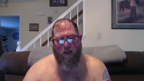 Snapshot of justaguyandnaked chatting on 01.17.25 justaguyandnaked online show from 01.17.25