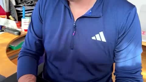 Snapshot of justanotherdude1178 chatting on 10.19.25 justanotherdude1178 online show from 10.19.25